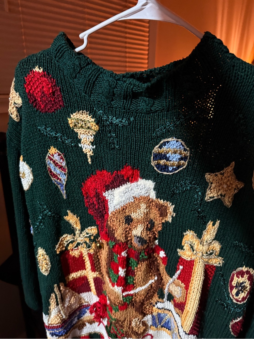 Heirloom Collectibles Women's Medium Vintage Christmas Sweater